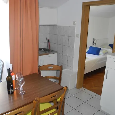 Ferienwohnung Fur 4 Personen Ca 40 Qm In Crikvenica, Kvarner Bucht Und Umgebung - B58533 *